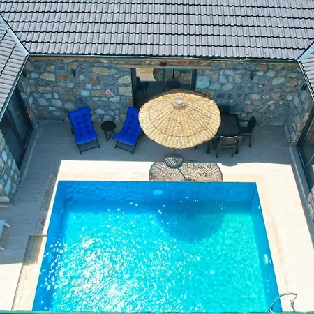 Sera-with Private Pool In Nature Fethiye